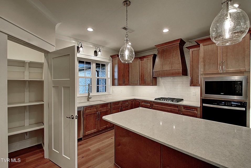 Photo #7: 60 Glaze Farm Way