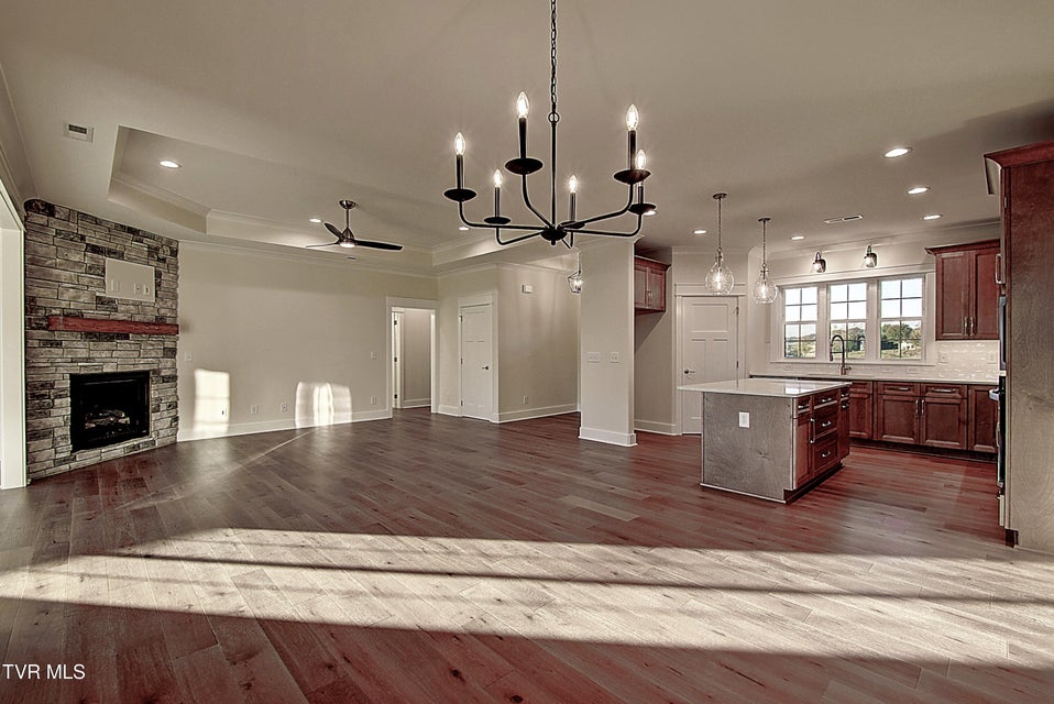 Photo #9: 60 Glaze Farm Way