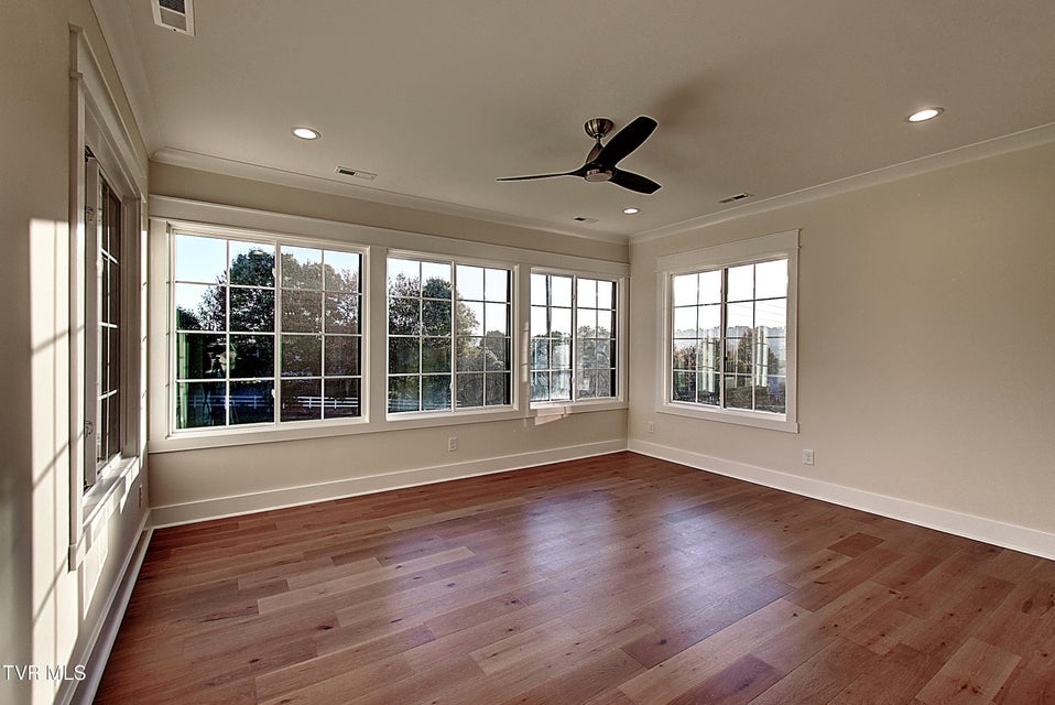 Photo #10: 60 Glaze Farm Way