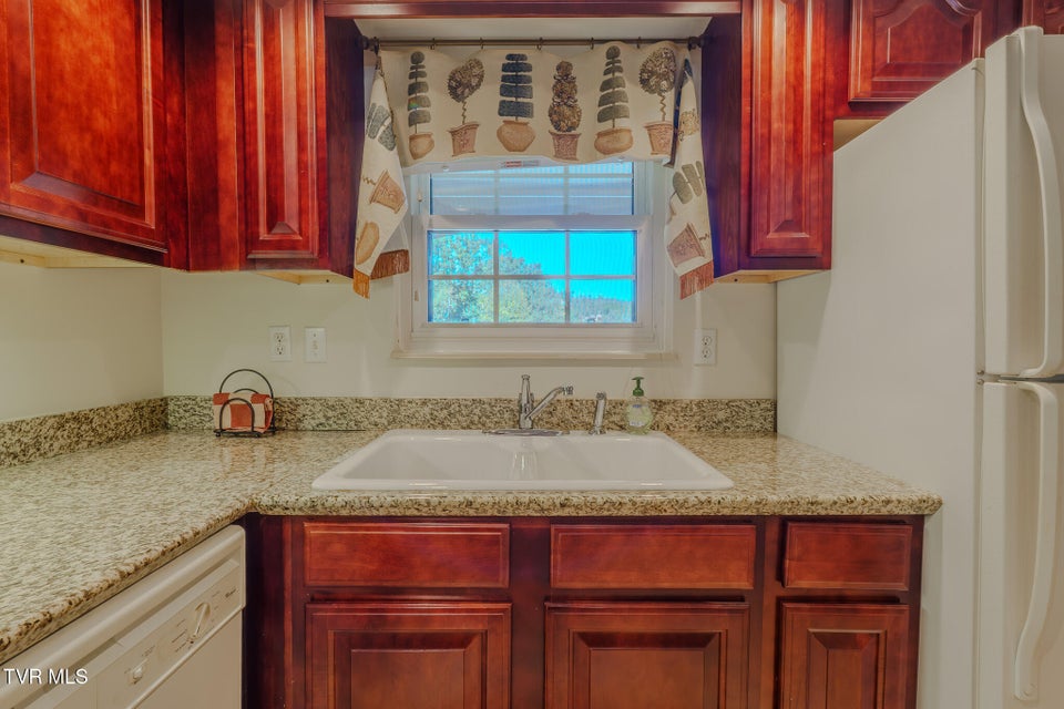 Photo #10: 210 Roaring Fork 