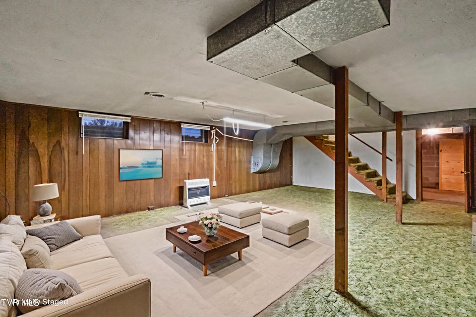 Photo #36: 135 Walton Circle