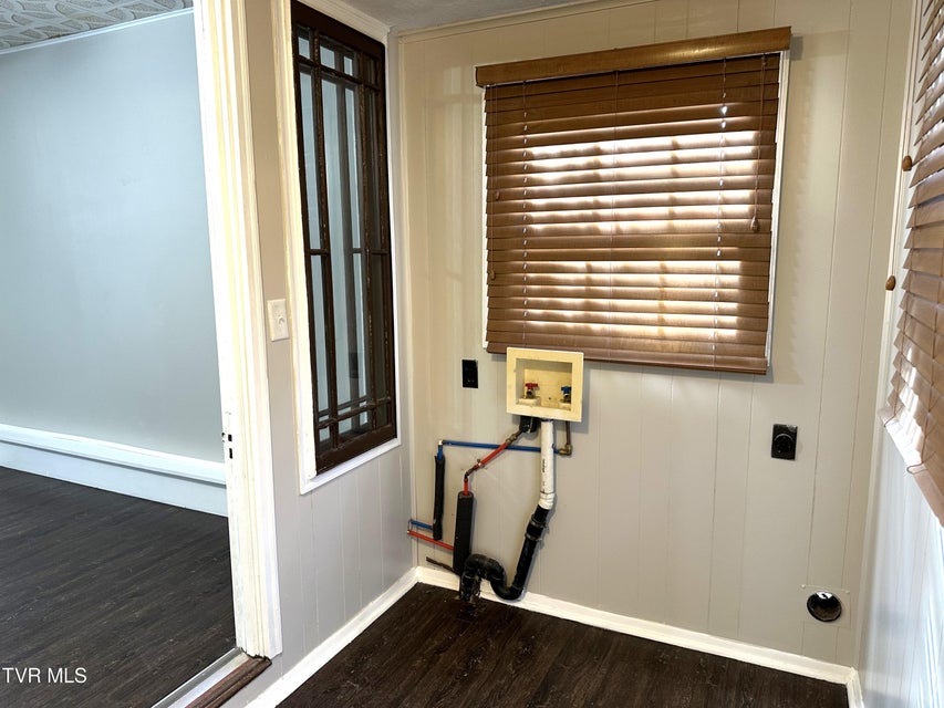 Photo #35: 1436 G Street