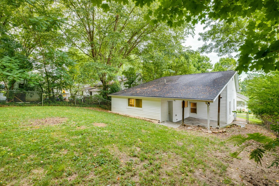 Photo #23: 403 Poplar Street