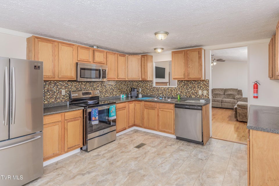 Photo #6: 9945 Highway 11w 