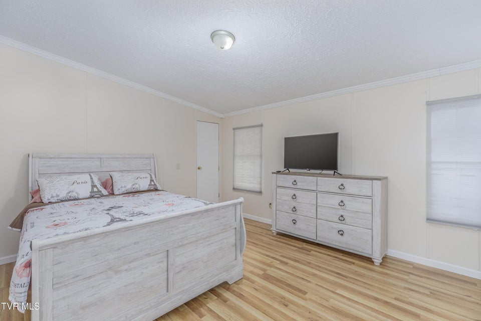 Photo #7: 9945 Highway 11w 