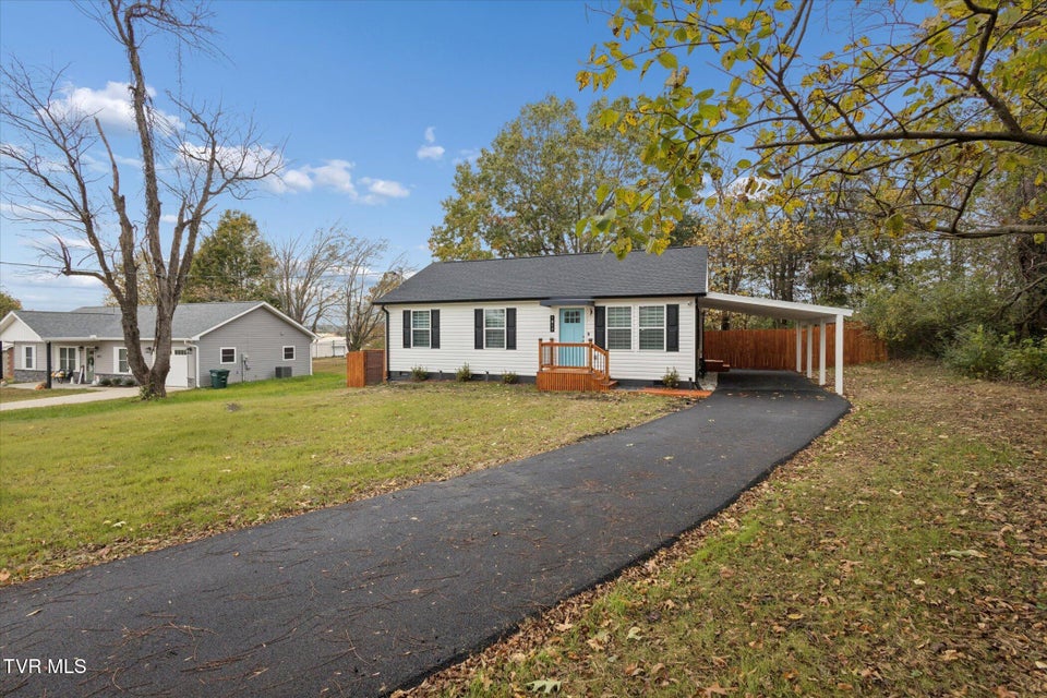 Photo #2: 1817 Ridgemont Drive Drive