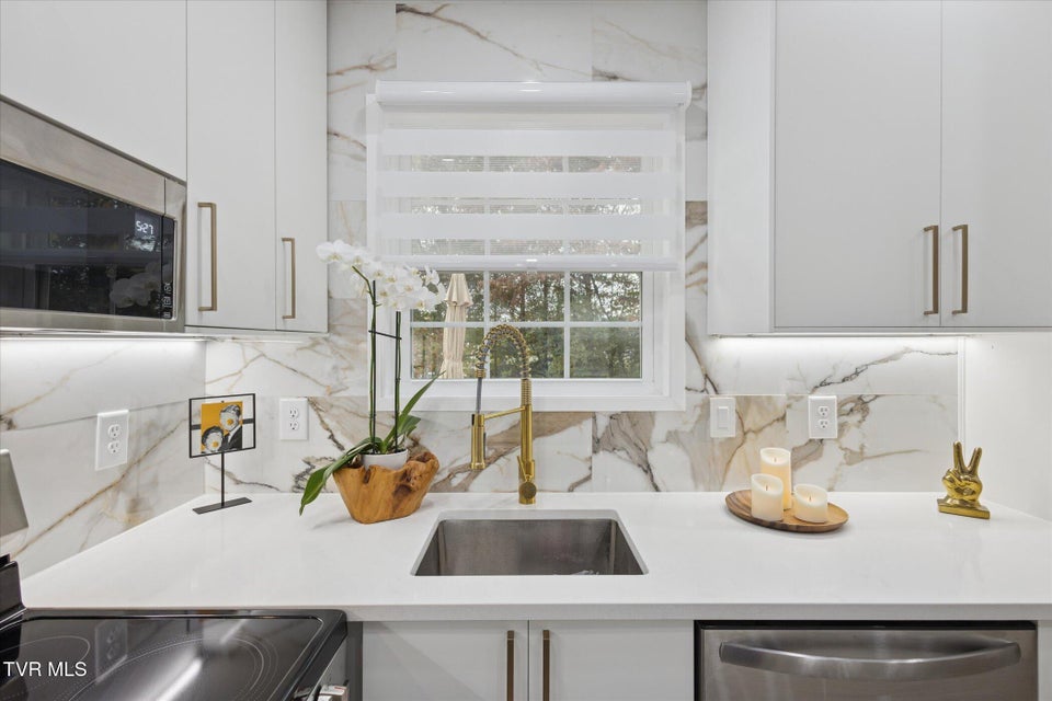 Photo #7: 1817 Ridgemont Drive Drive