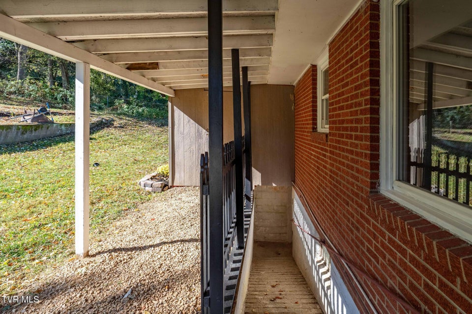 Photo #38: 205 Franklin Drive