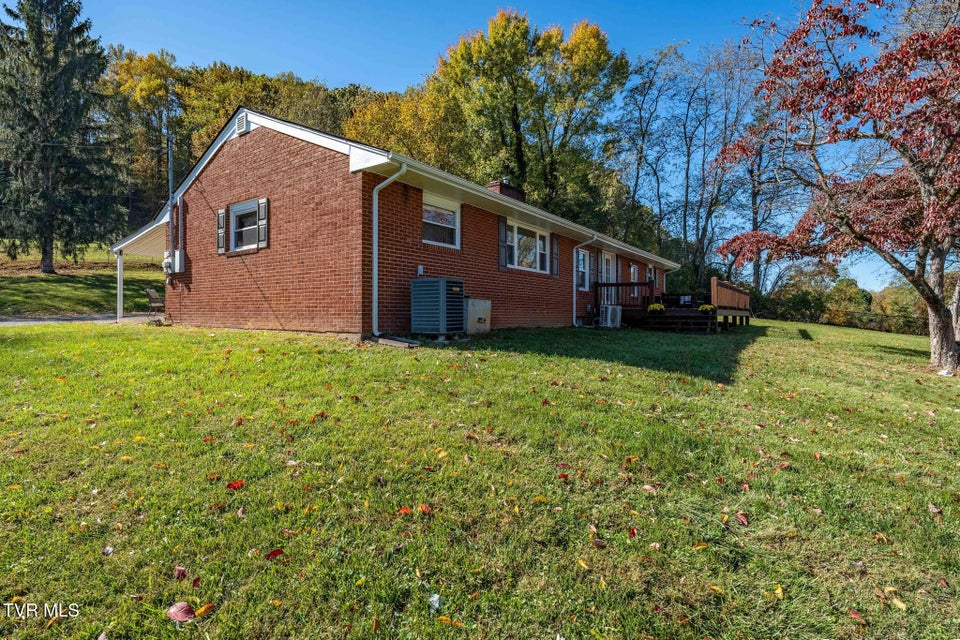 Photo #42: 205 Franklin Drive