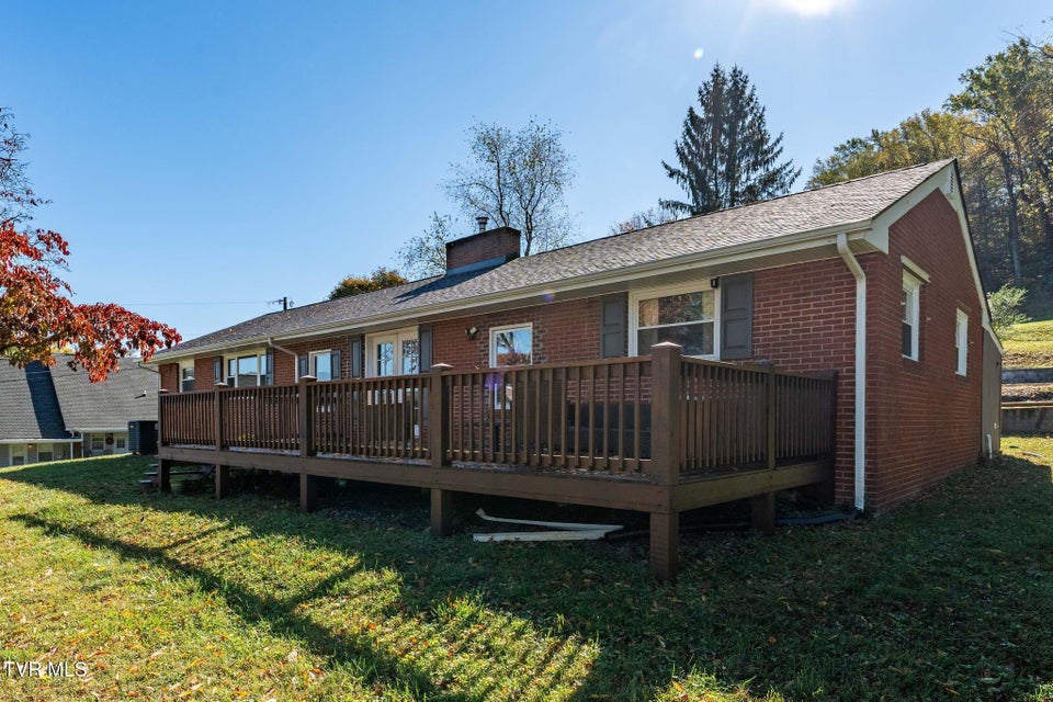 Photo #51: 205 Franklin Drive