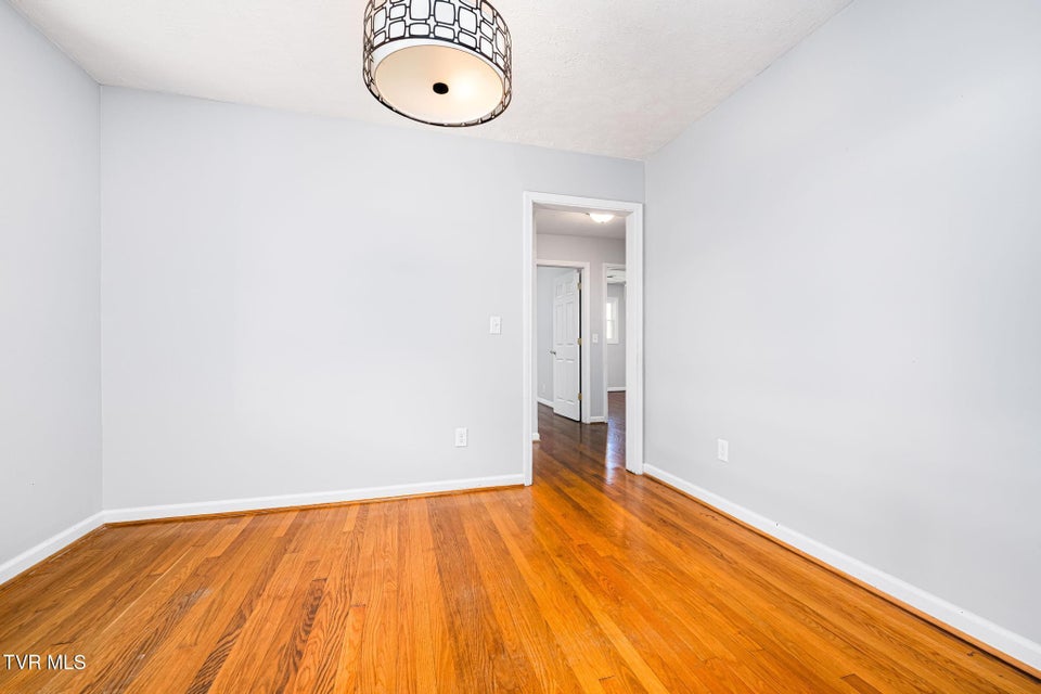 Photo #6: 205 Franklin Drive