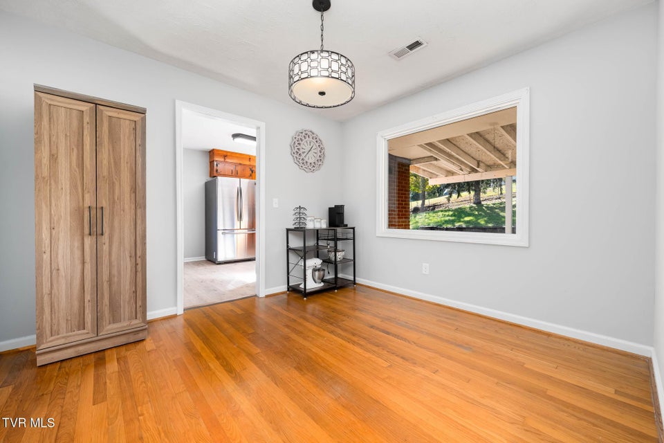 Photo #7: 205 Franklin Drive