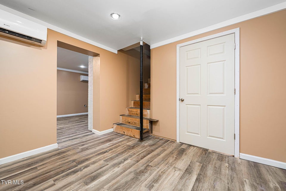 Photo #25: 205 Franklin Drive