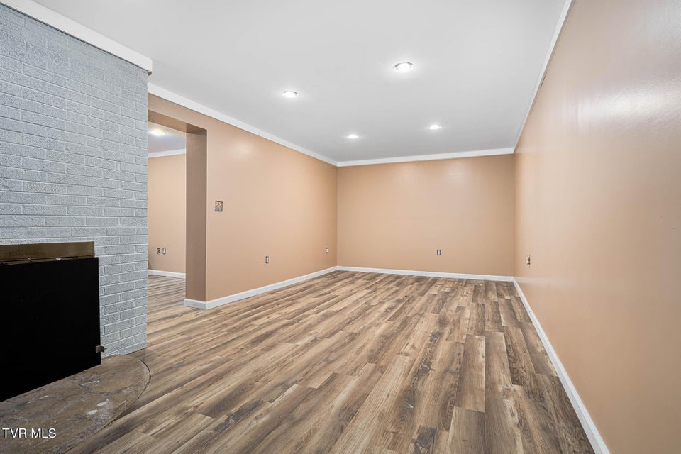 Photo #27: 205 Franklin Drive