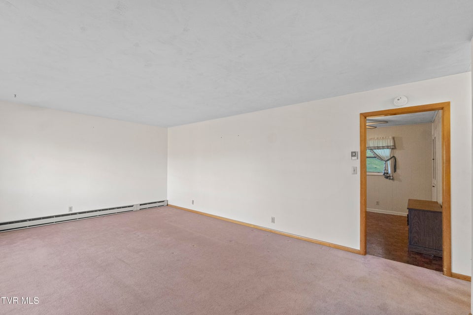 Photo #6: 15490 Kingsport Highway