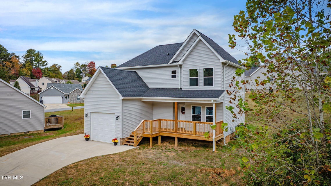 Photo #3: 215 Brighton Place
