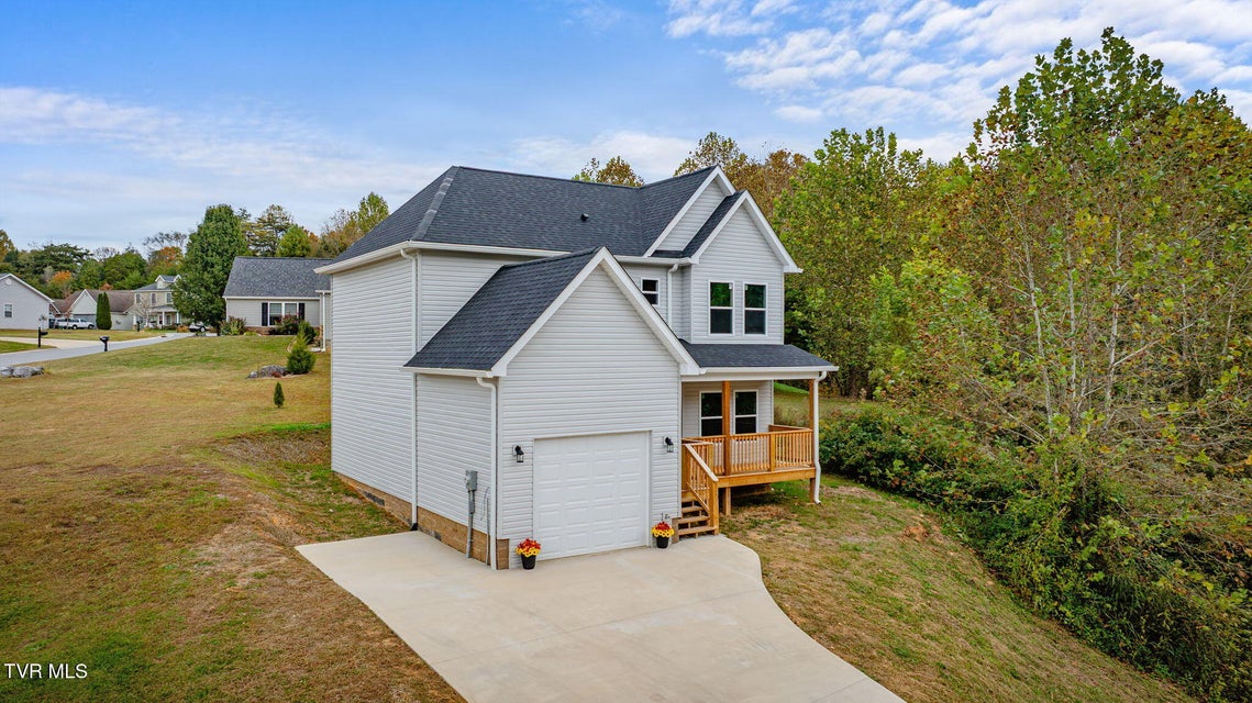 Photo #4: 215 Brighton Place