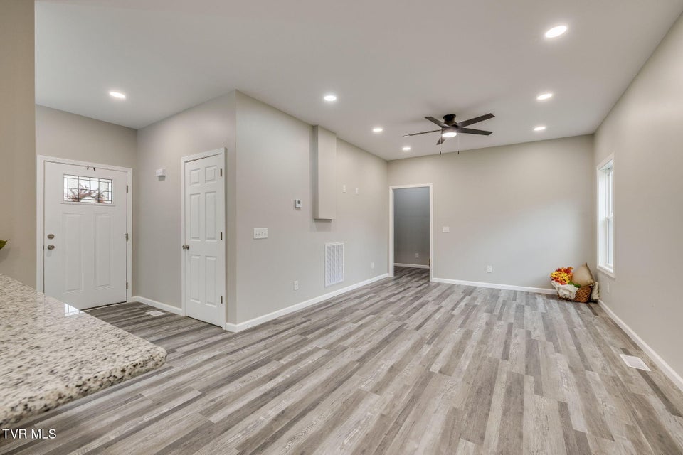 Photo #11: 215 Brighton Place