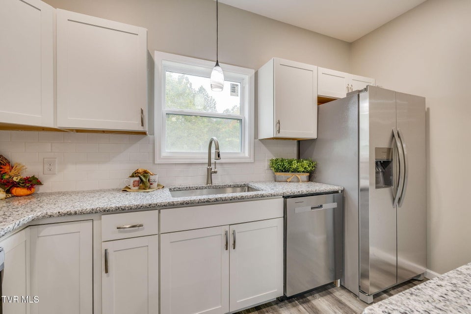 Photo #14: 215 Brighton Place
