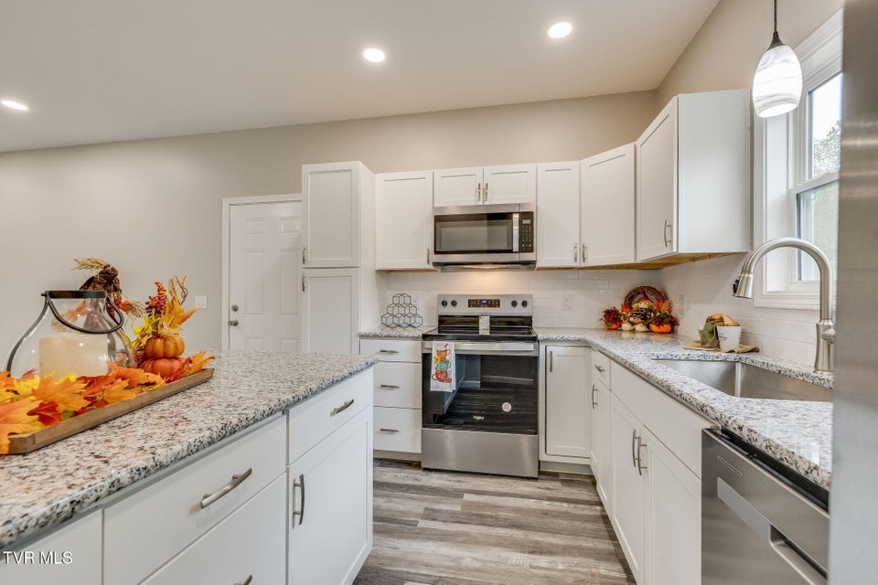 Photo #15: 215 Brighton Place