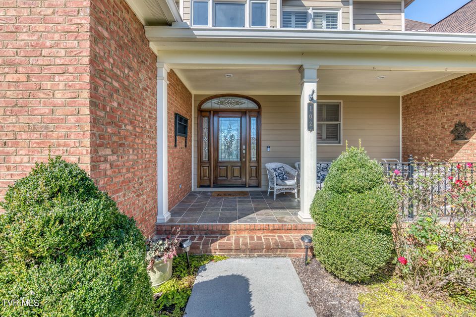 Photo #8: 102 Oak View Circle