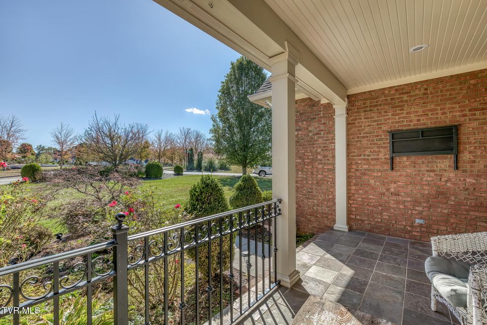 Photo #10: 102 Oak View Circle