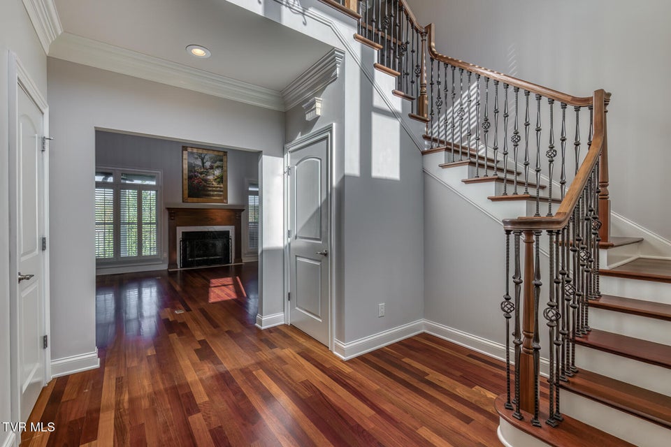 Photo #11: 102 Oak View Circle