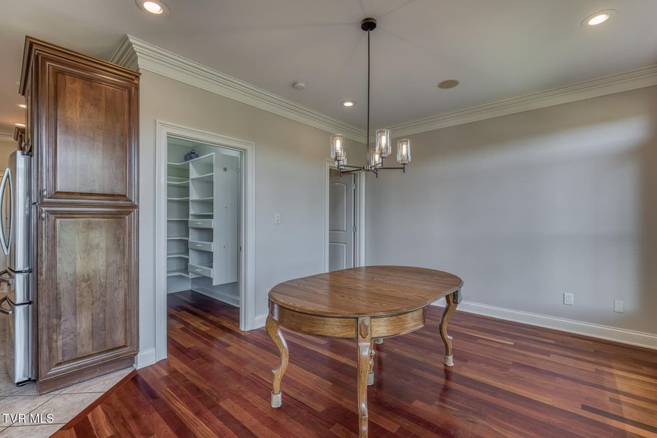 Photo #26: 102 Oak View Circle