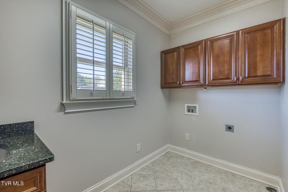 Photo #30: 102 Oak View Circle