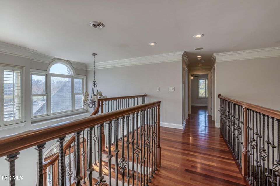 Photo #47: 102 Oak View Circle