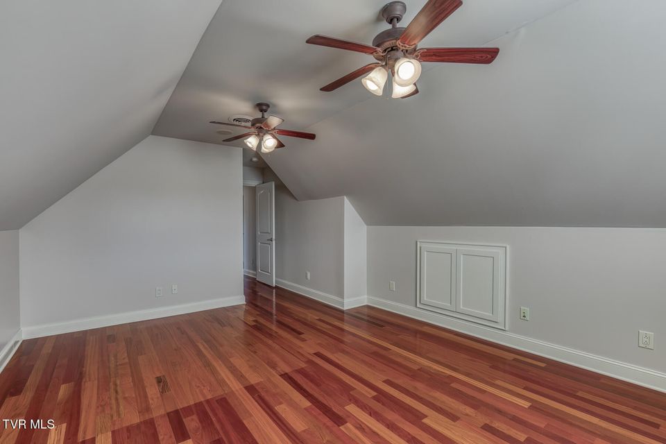 Photo #51: 102 Oak View Circle