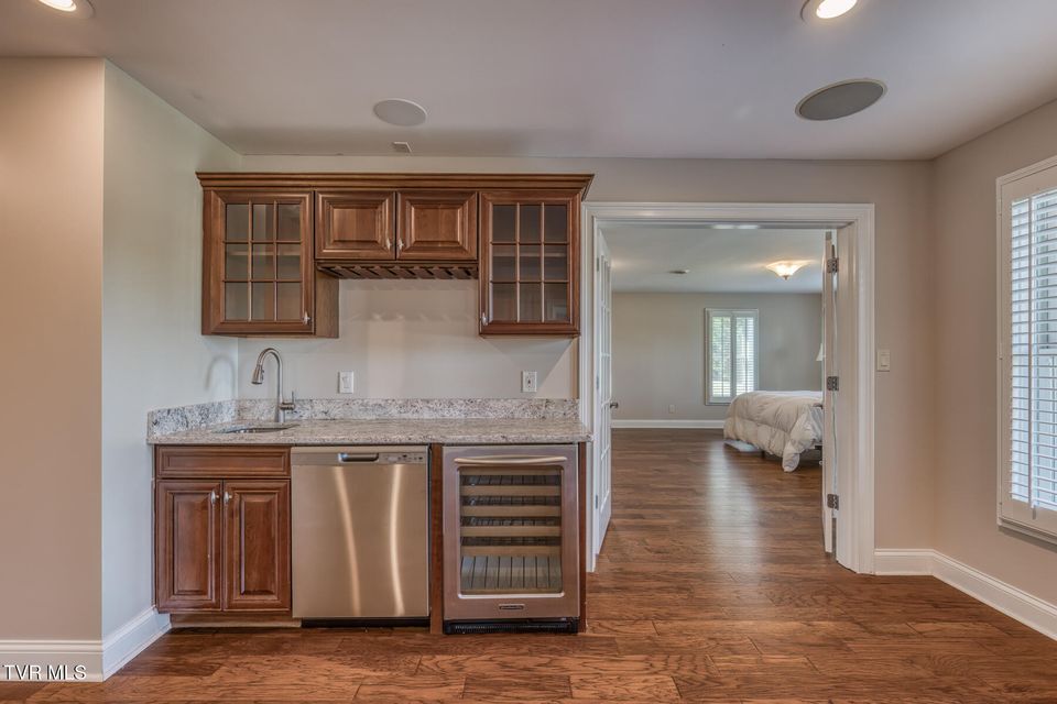 Photo #65: 102 Oak View Circle