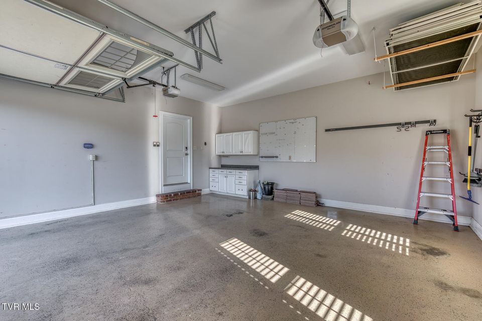 Photo #78: 102 Oak View Circle