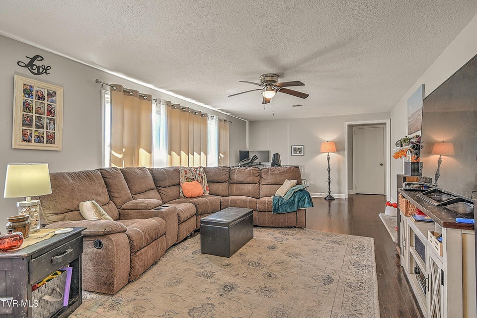 Photo #38: 524 Dogwood Drive