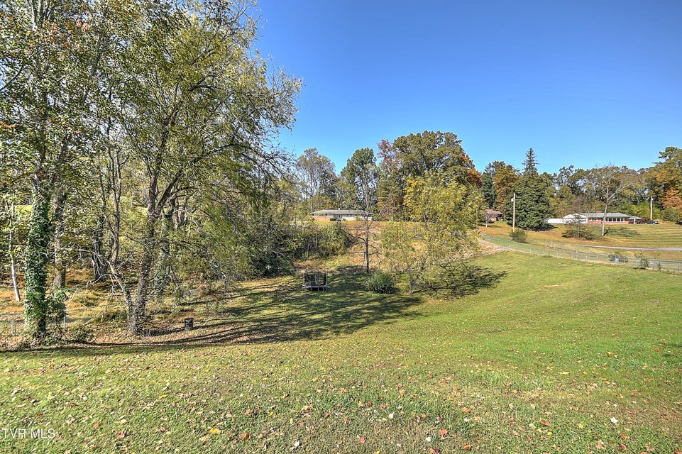 Photo #40: 524 Dogwood Drive