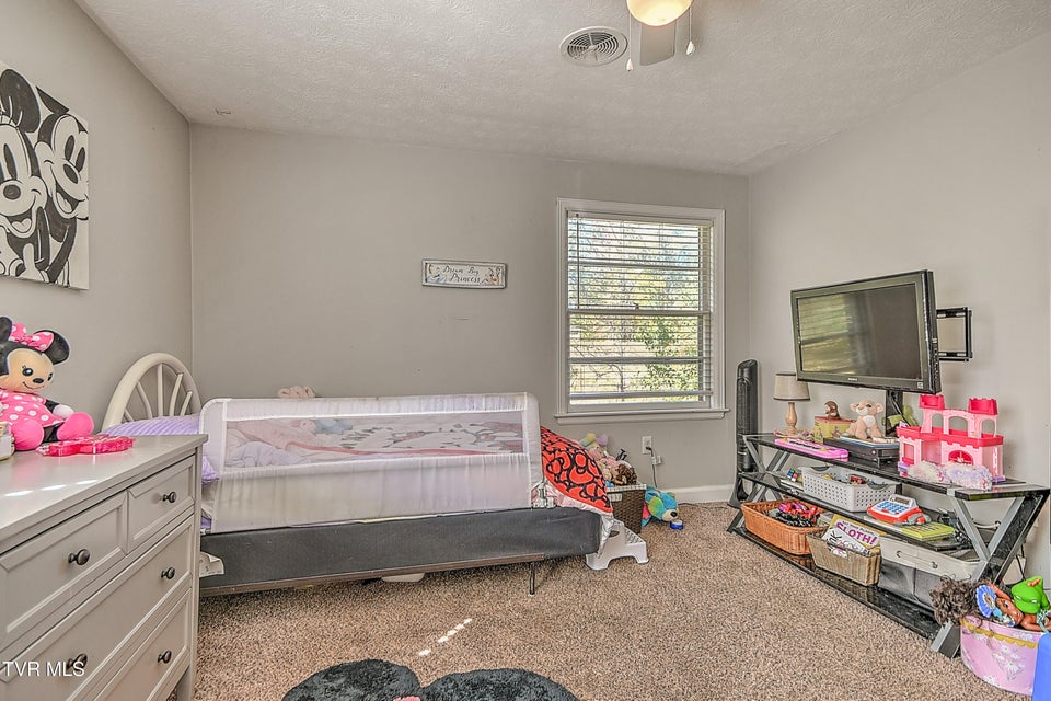 Photo #26: 524 Dogwood Drive