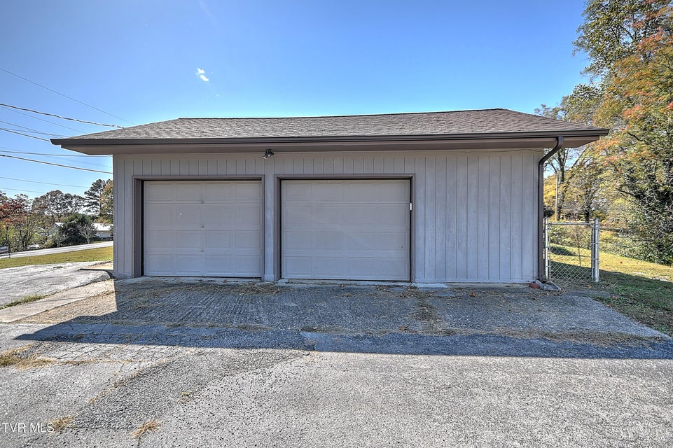 Photo #41: 524 Dogwood Drive