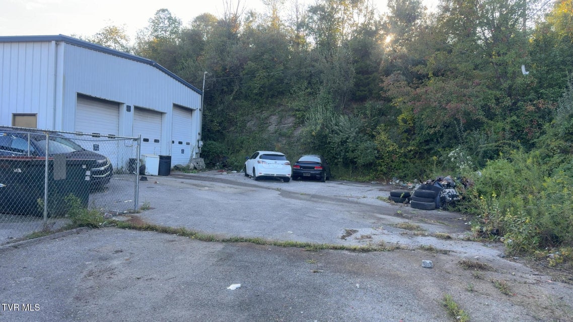 Photo #7: 605 Trent Street