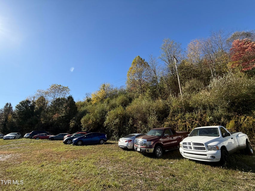 Photo #10: 605 Trent Street