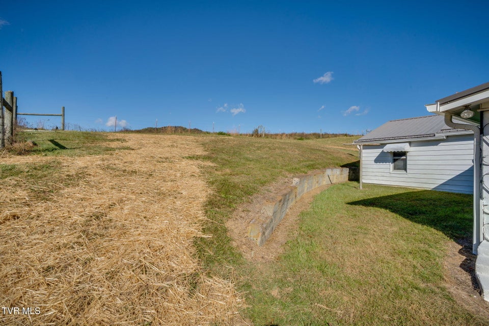 Photo #28: 263 Moulton Road