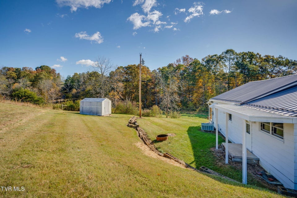 Photo #32: 263 Moulton Road