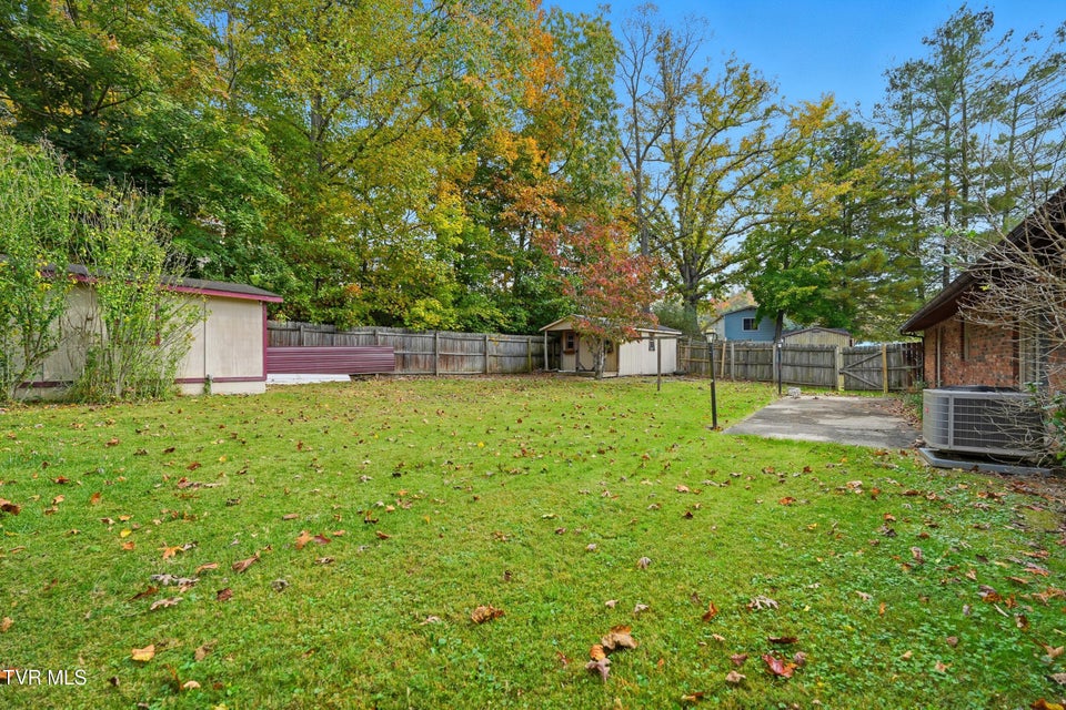 Photo #5: 220 Market Street