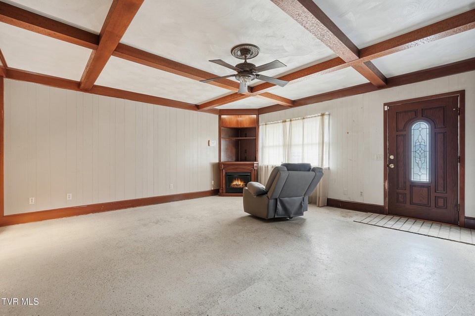 Photo #14: 220 Market Street