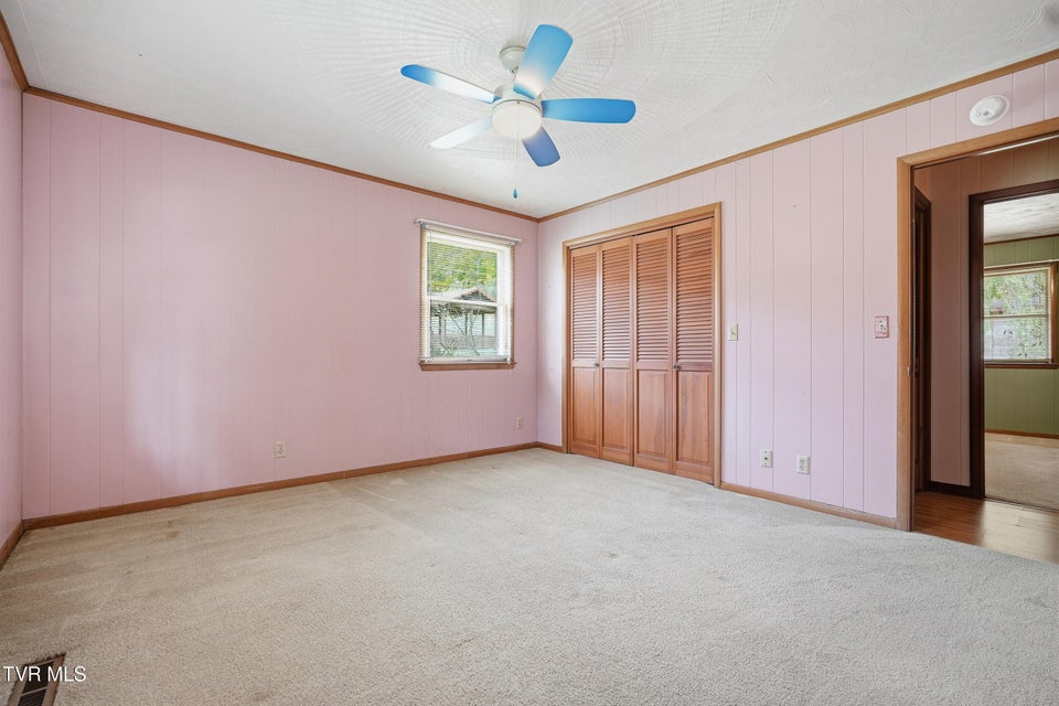 Photo #21: 220 Market Street