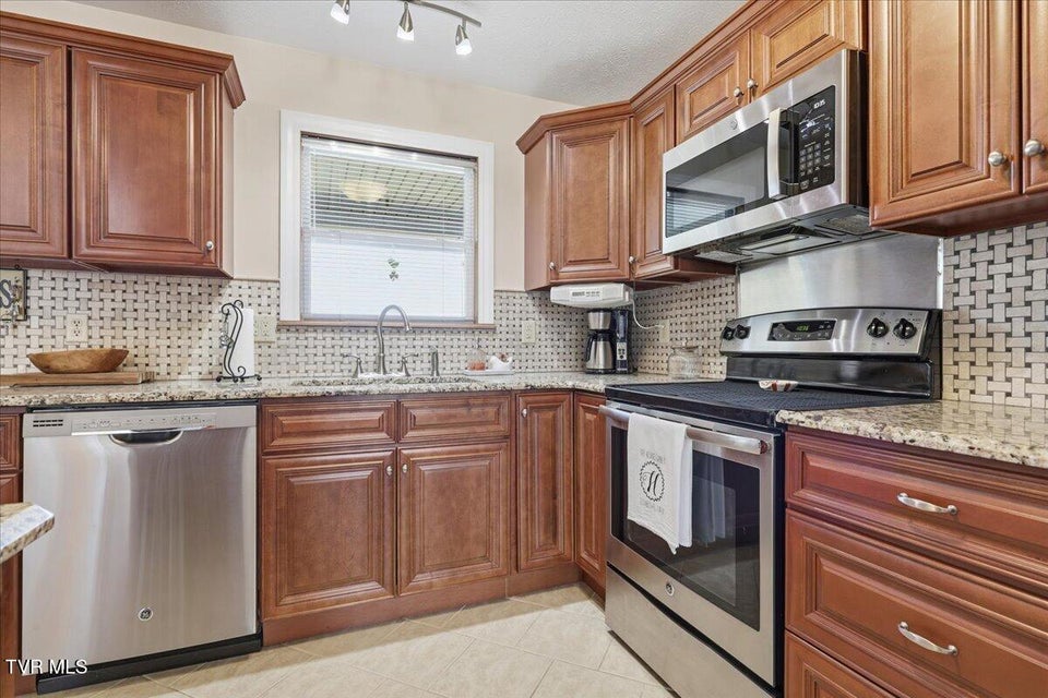 Photo #9: 235 Sunny Way