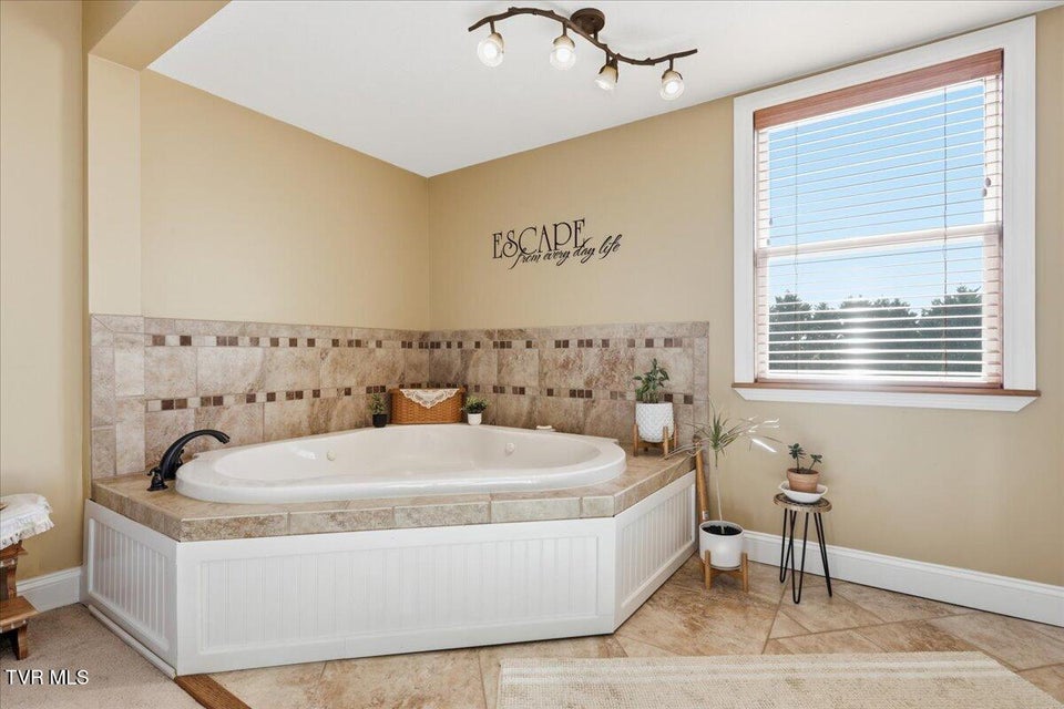 Photo #15: 235 Sunny Way