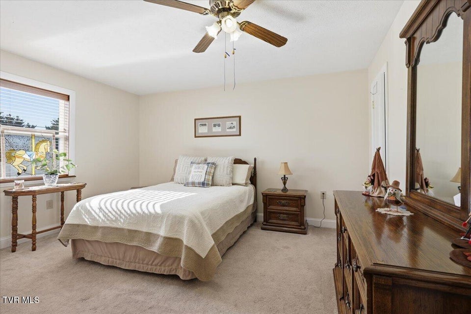 Photo #18: 235 Sunny Way