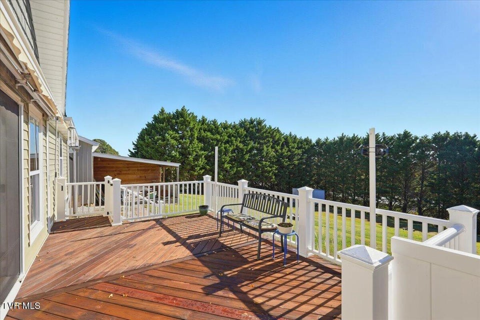 Photo #26: 235 Sunny Way