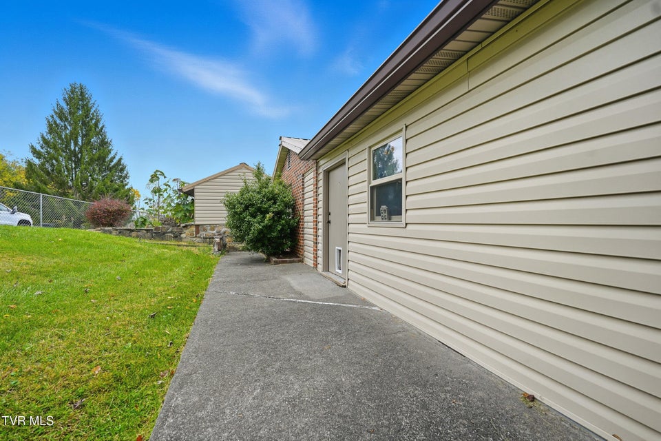 Photo #13: 490 Delaney Lane