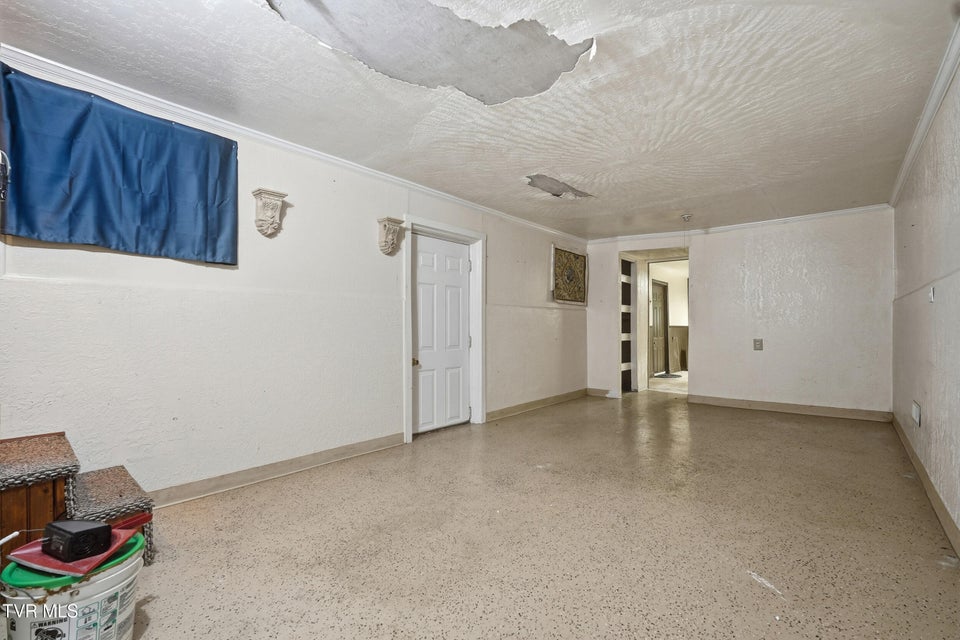 Photo #32: 490 Delaney Lane